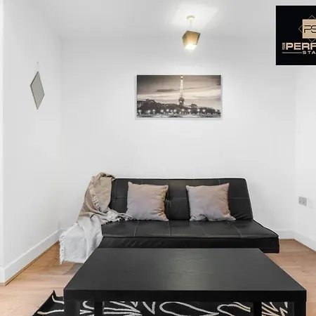Daire Mercury Centre Netflix Dedicated Workspace By Your Perfect Short Lets *